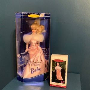 Enchanted Evening Barbie W/ Ornament 👠